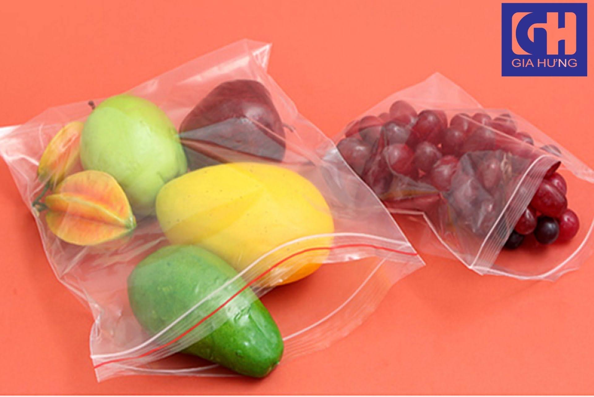 Túi zipper có chỉ đỏ